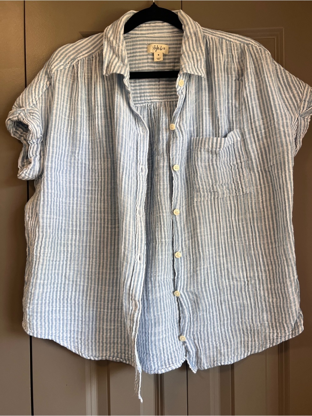 🌸3/$15🌸 Style & Co. Light Blue and White Striped Button Shirt
